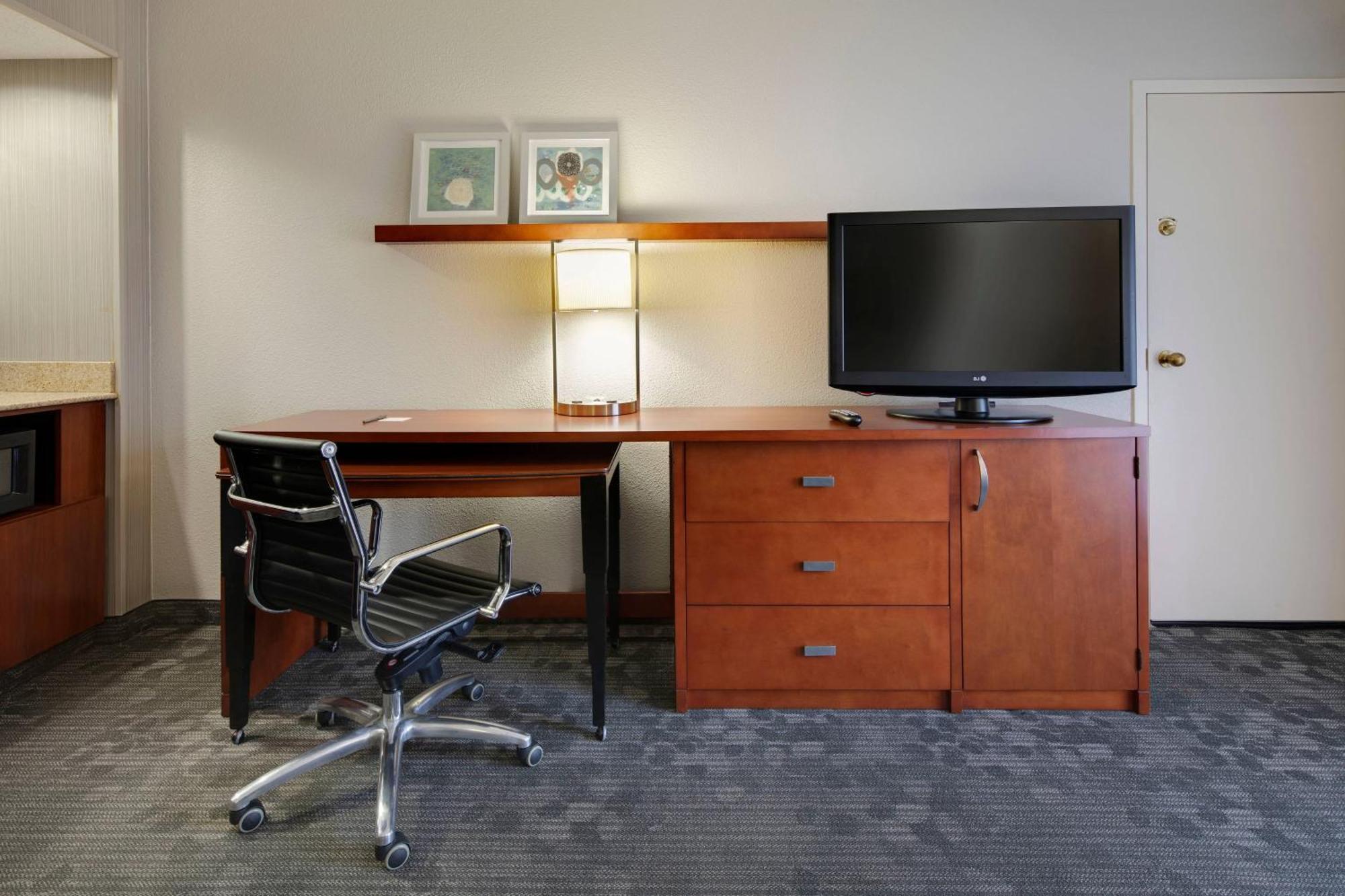 Courtyard By Marriott Atlanta Windy Hill/Ballpark Smyrna Ngoại thất bức ảnh